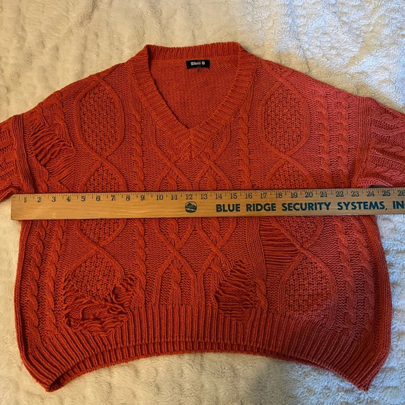 Blue B Woman’s Orange Mid Weight Distressed Knit Acrylic Fall Sweater Size M/L - Picture 7 of 9